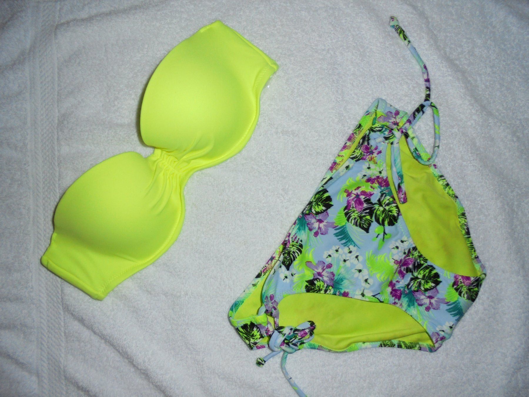 Victoria's Secret Costumi da bagno & Bikini: VICTORIA'S SECRET BIKINI GR. S / 75 B – Nuovo e nell'imballaggio originale da Aarau Rohr venduto da PinkSchwein