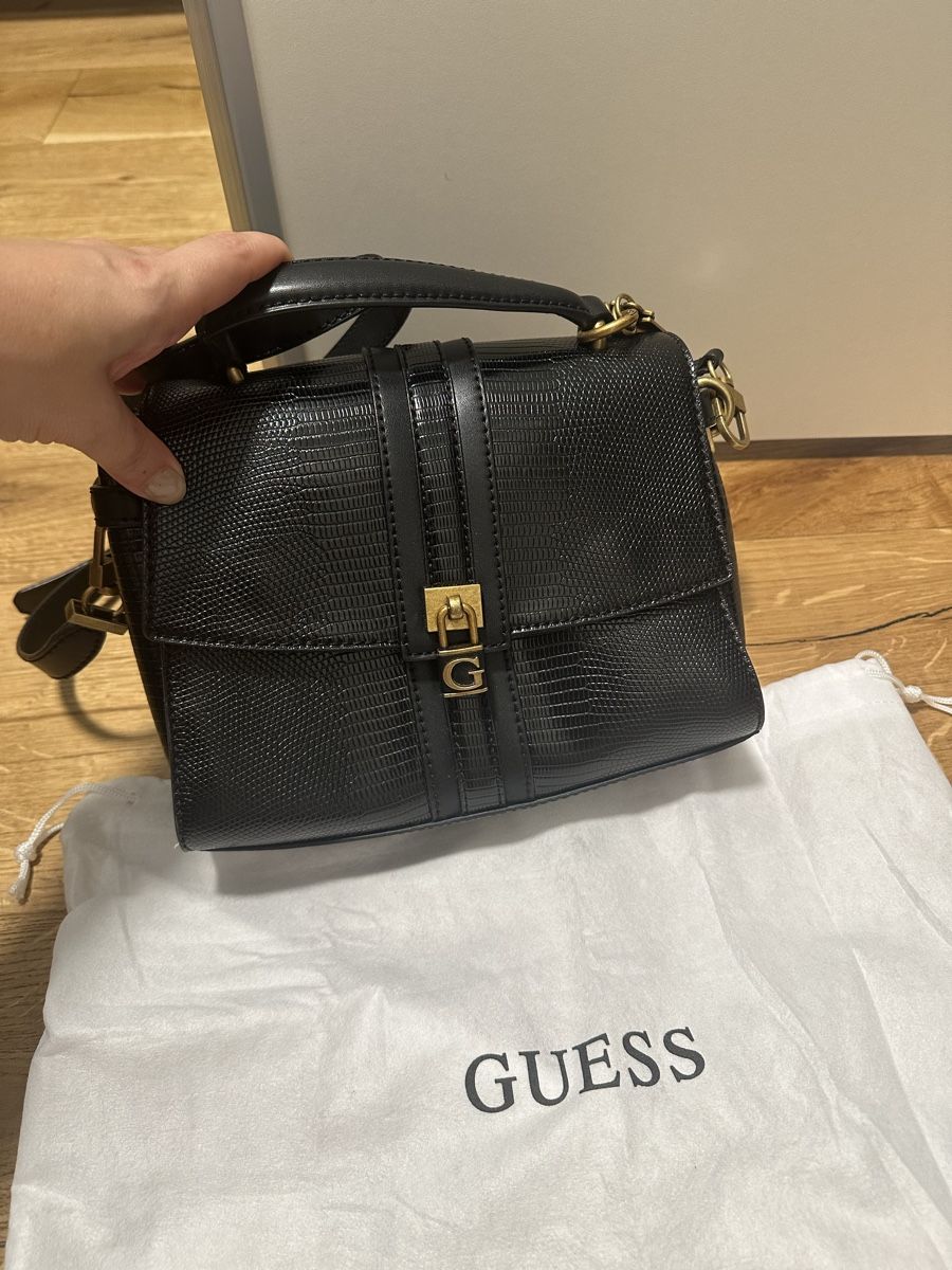 Guess Borse da donna: Guess Tasche – Usato da Turbenthal venduto da arb_g87g