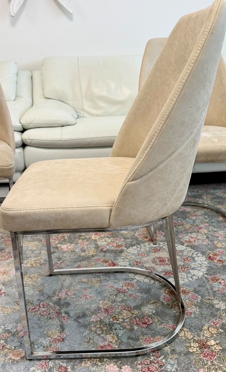 Sedie: Esstisch Stühle Beige & Silber – Usato da Therwil venduto da h96_9qrs 5