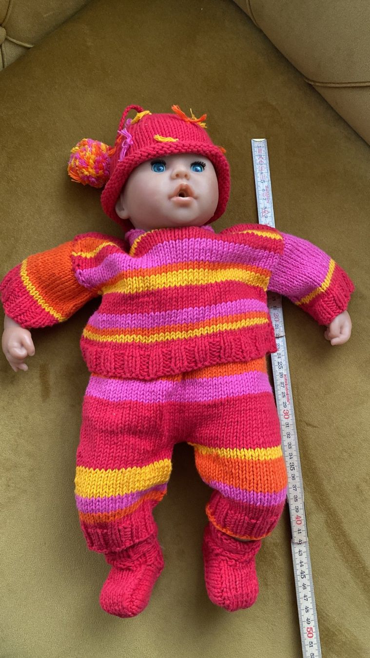 Poupées: gestrickte Puppenkleider, handarbeit – D'occasion à Dagmersellen par Arcticsnow2017 2