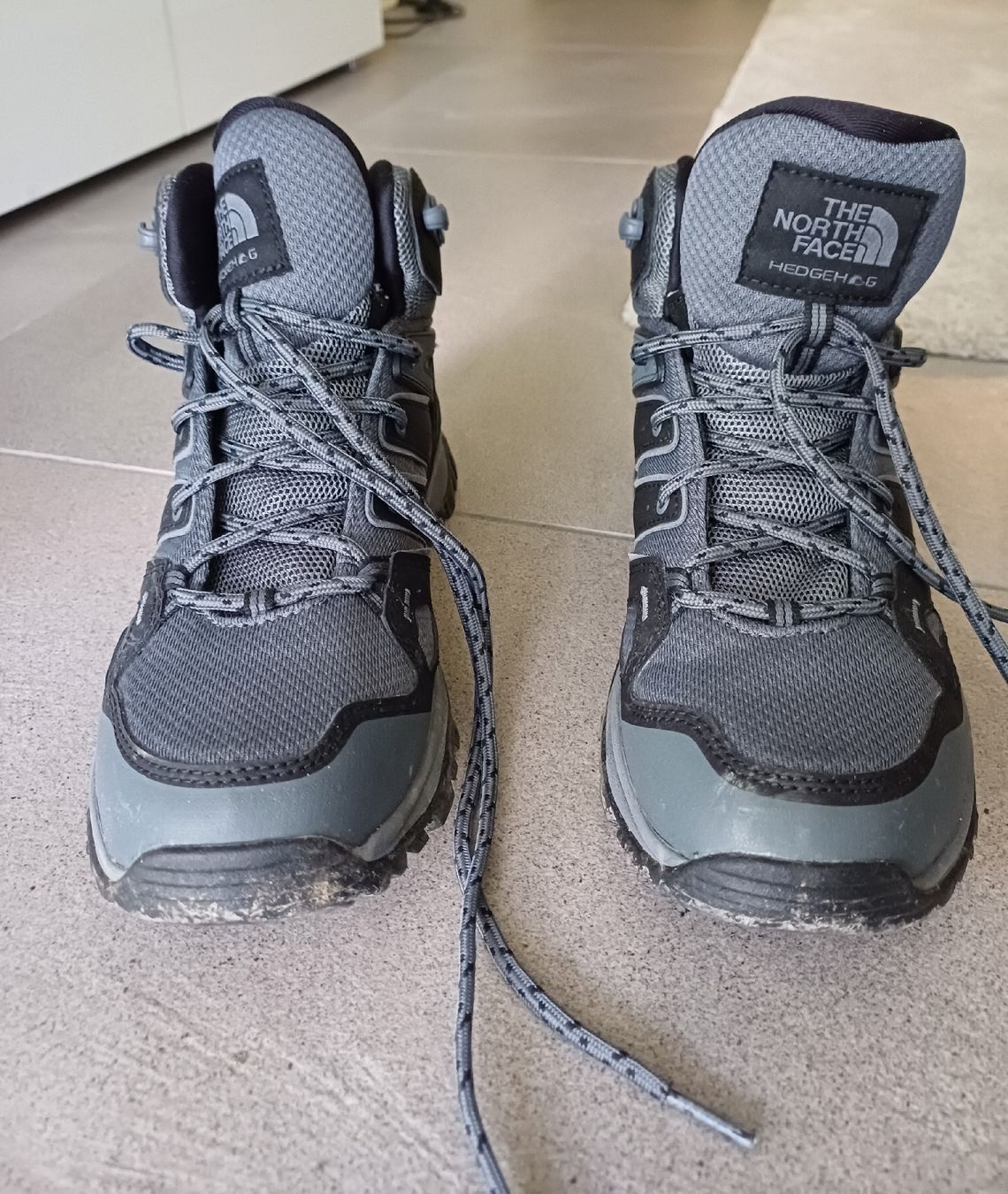 North Face Scarpe da donna: Damen-Wanderschuhe Gr. 41 The Northface – Usato da Weinfelden venduto da suvash13 1