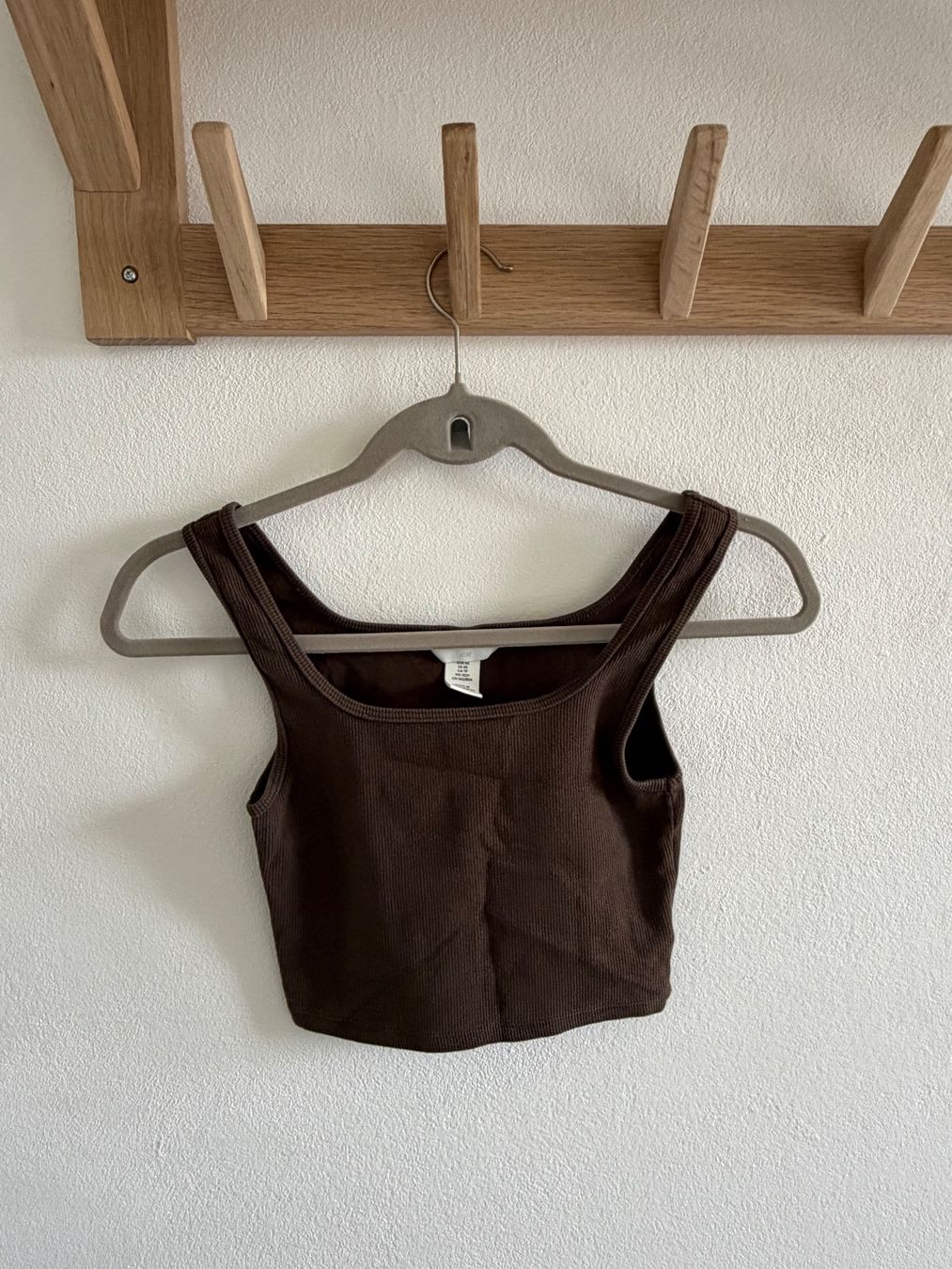 H&M Top: H&M brown tank top – Usato da Winterthur venduto da 200_g8ht