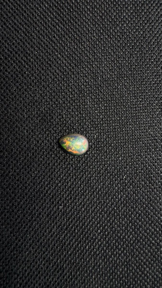 Pietre preziose: Black Opal AAA 0.95ct – Nuovo e nell'imballaggio originale da Wängi venduto da Horus90