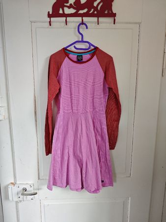Kleid von Villervalla Gr 152