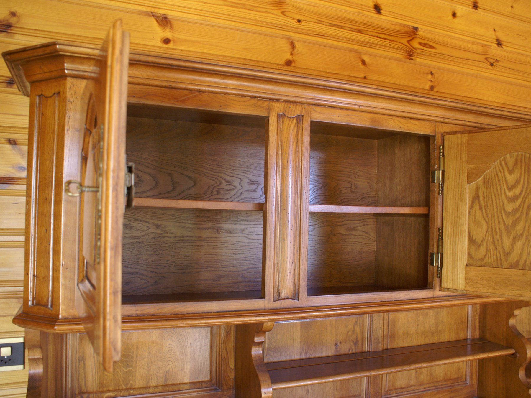 Credenze: Vaisselier en bois – Usato da Gorgier venduto da S_Riond 3