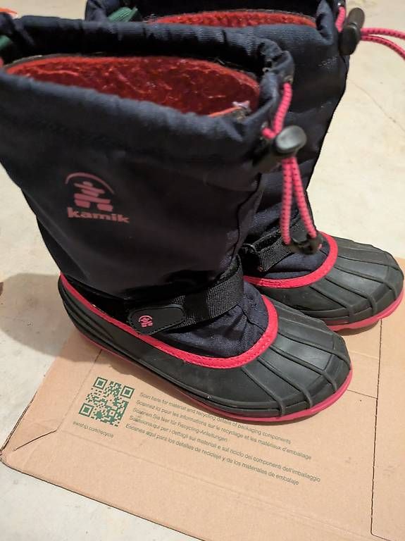 Scarpe per ragazzi: Winterstiefel – Usato da Utzenstorf venduto da dil_7bt7