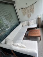 Gartenlounge weiss mit Holztisch guter Zustand