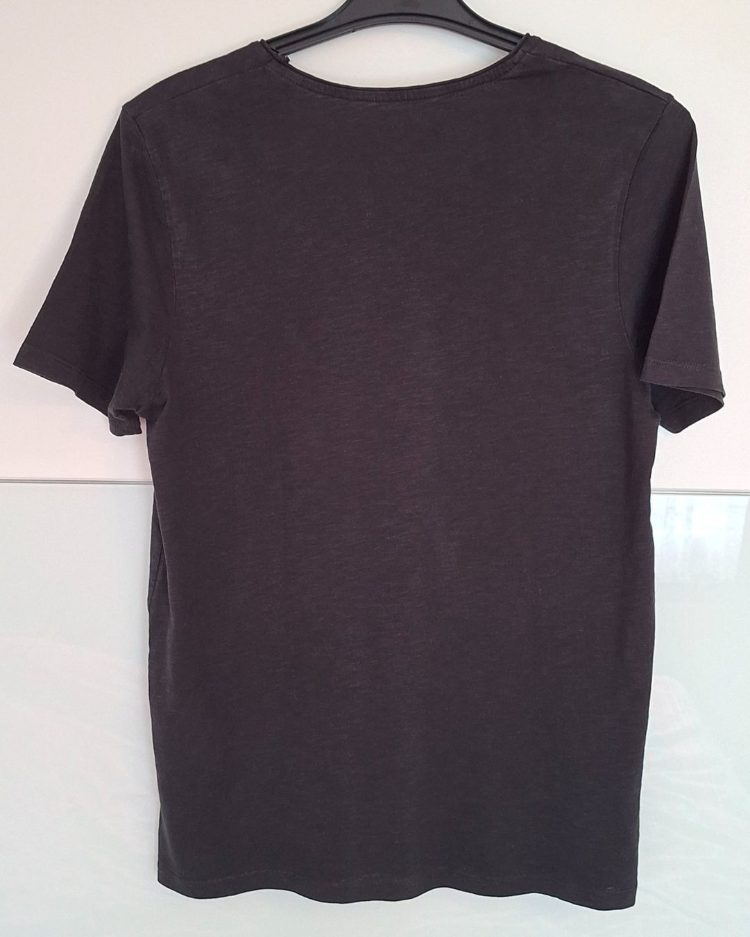 Jack & Jones T-shirt: T-Shirt Herren V-Ausschnitt Grösse M – Usato da Feuerthalen venduto da kigo87 2