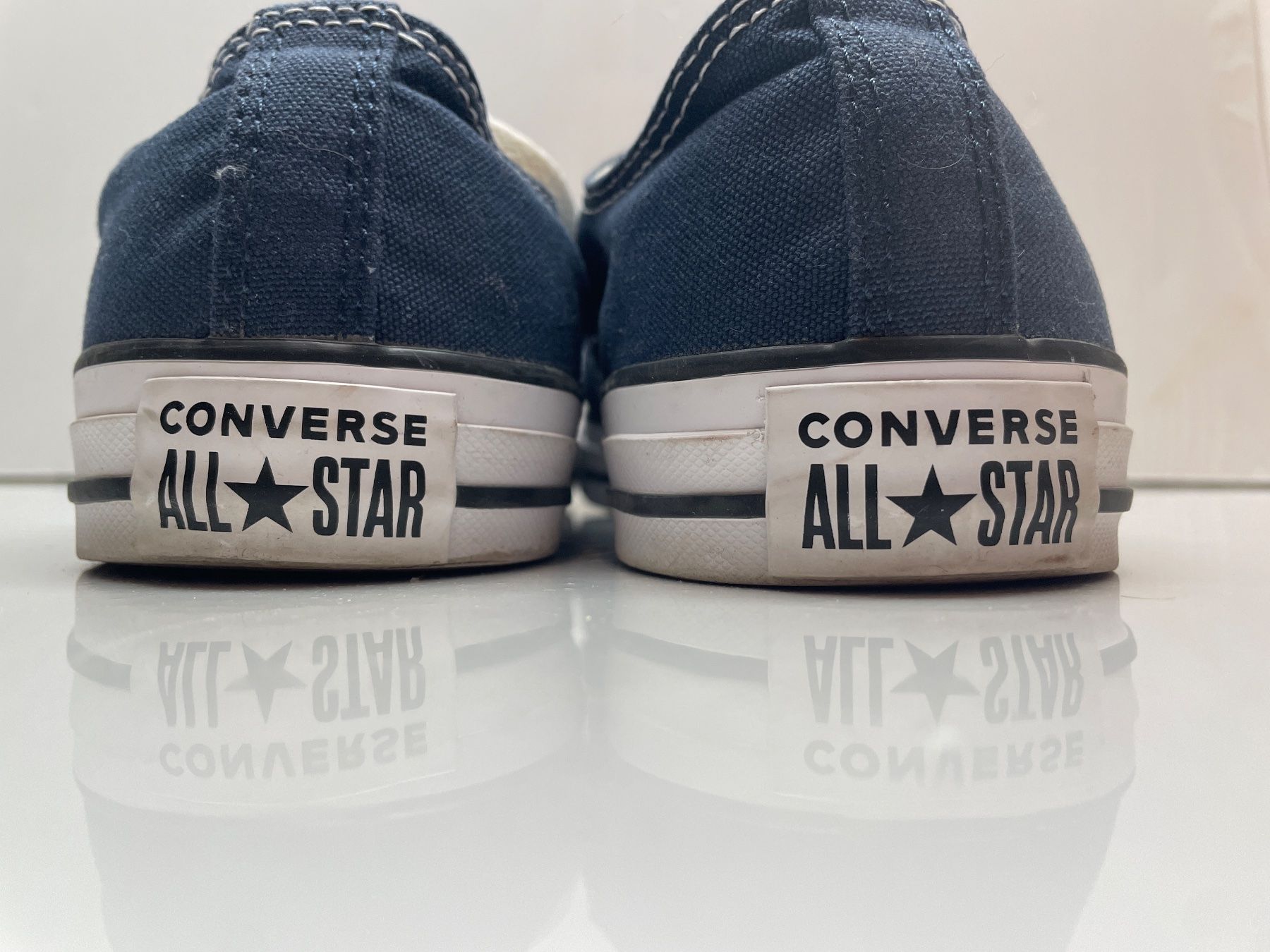 Converse Scarpe da uomo: dunkelblaue Converse in Grösse 42.5 – Nuovo (secondo la descrizione) da Wolfhausen venduto da Mawere 3