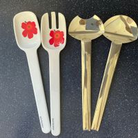 2 Paar große Salatbestecke, 1x Marimekko, 1x Edelstahl 18/10