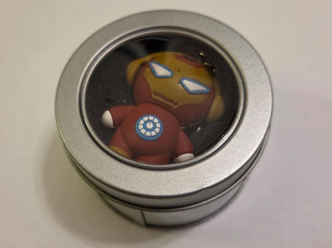 USB Sticks: Clé USB / Porte-clé Iron Man neuve 4GB – Neu und originalverpackt aus Territet von Cenh 1