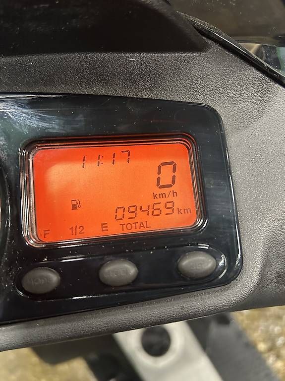 Scooter: Piagio 50 nrg scuter  – Usato da Wetzikon ZH venduto da MedinaL 1