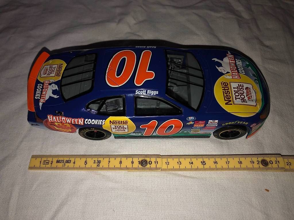 Modellini d'auto: FORD Taurus Nascar 1:24 – Usato da Champéry venduto da jaquin57 2