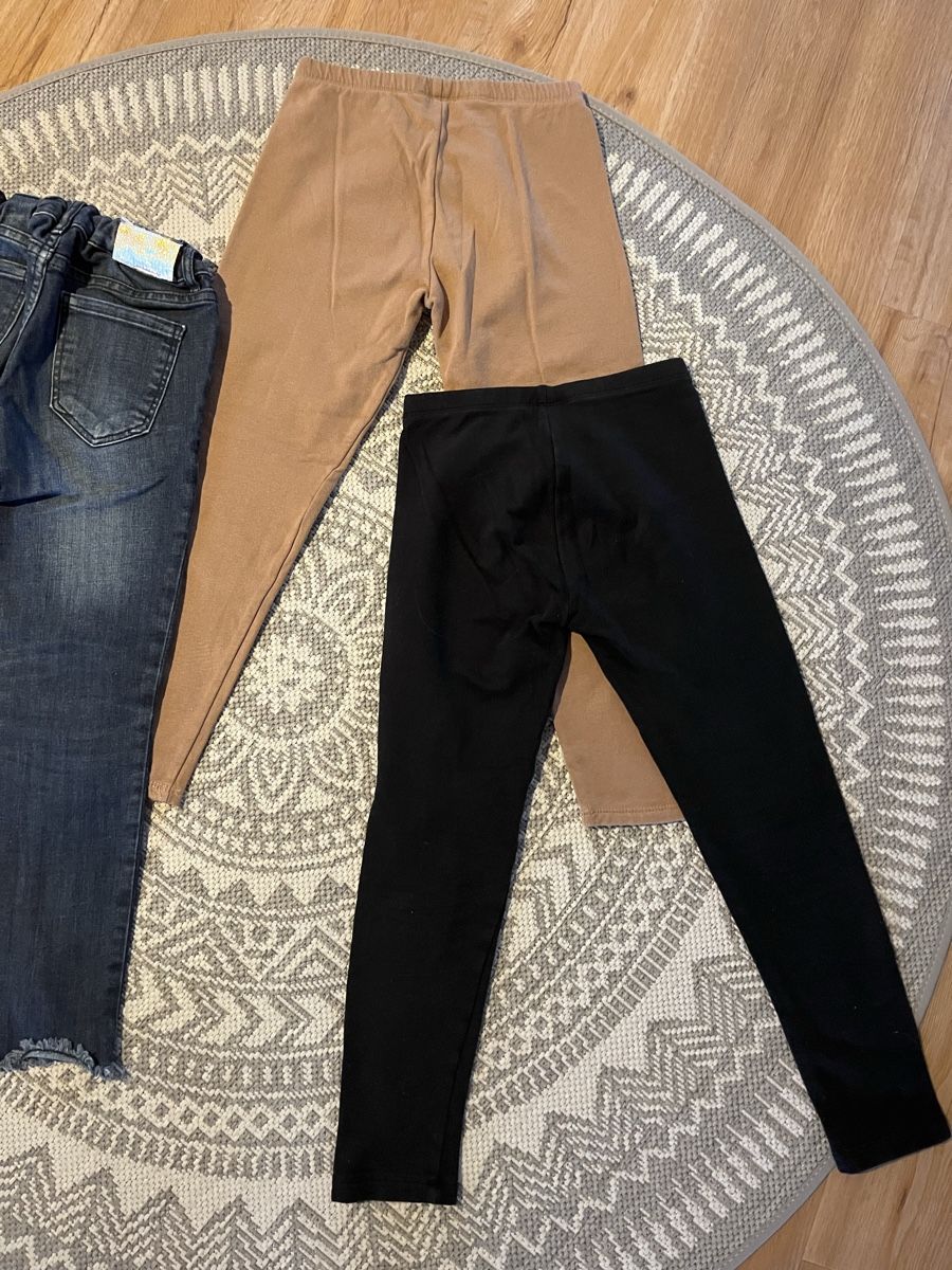Lotti & Set di vestiti: Set Jeans & Leggings C&A Gr. 134/140 – Usato da Kradolf venduto da AlexiaEugster 4