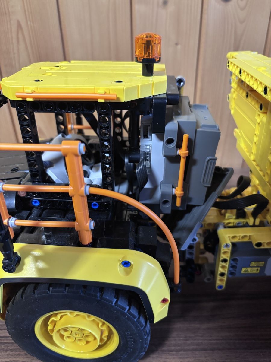 Lego Jeux de construction: LEGO Technic 42114 Volvo Kipper – D'occasion à Gerlafingen par Marcryter 3
