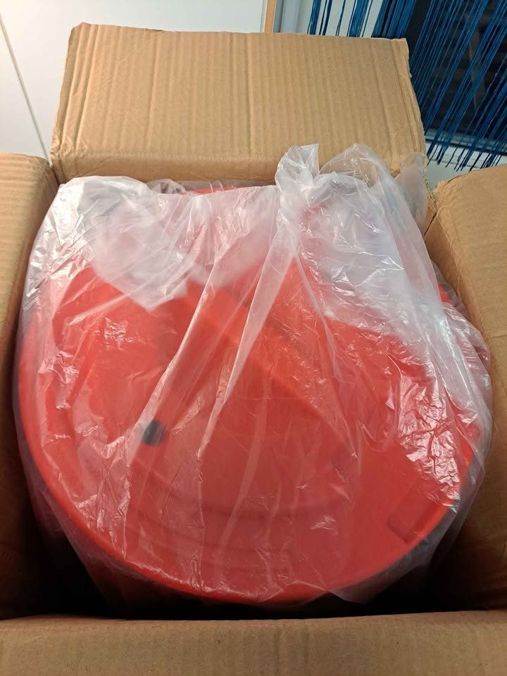 Altro per la casa: Rote Edelstahl-Eimer 10 Liter – Nuovo e nell'imballaggio originale da St. Gallen venduto da Home-Outdoors 4