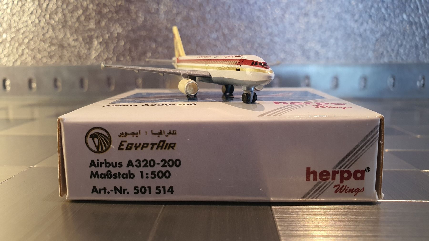 Herpa Kit di modellismo & Modellini statici: HERPA EGYPTAIR AIRBUS A320-200  – Usato da Männedorf venduto da Modellbau-wyss 1