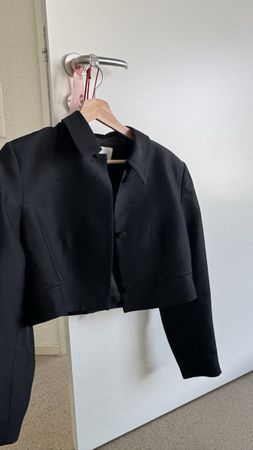 H&M Conscious: Schwarzer Kurzer Blazer, Gr. 40