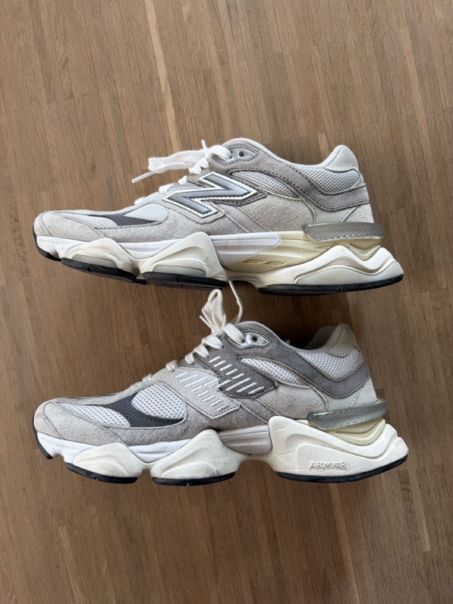 Scarpe da uomo: new balance 9060 – Usato da Zürich venduto da pirua 1