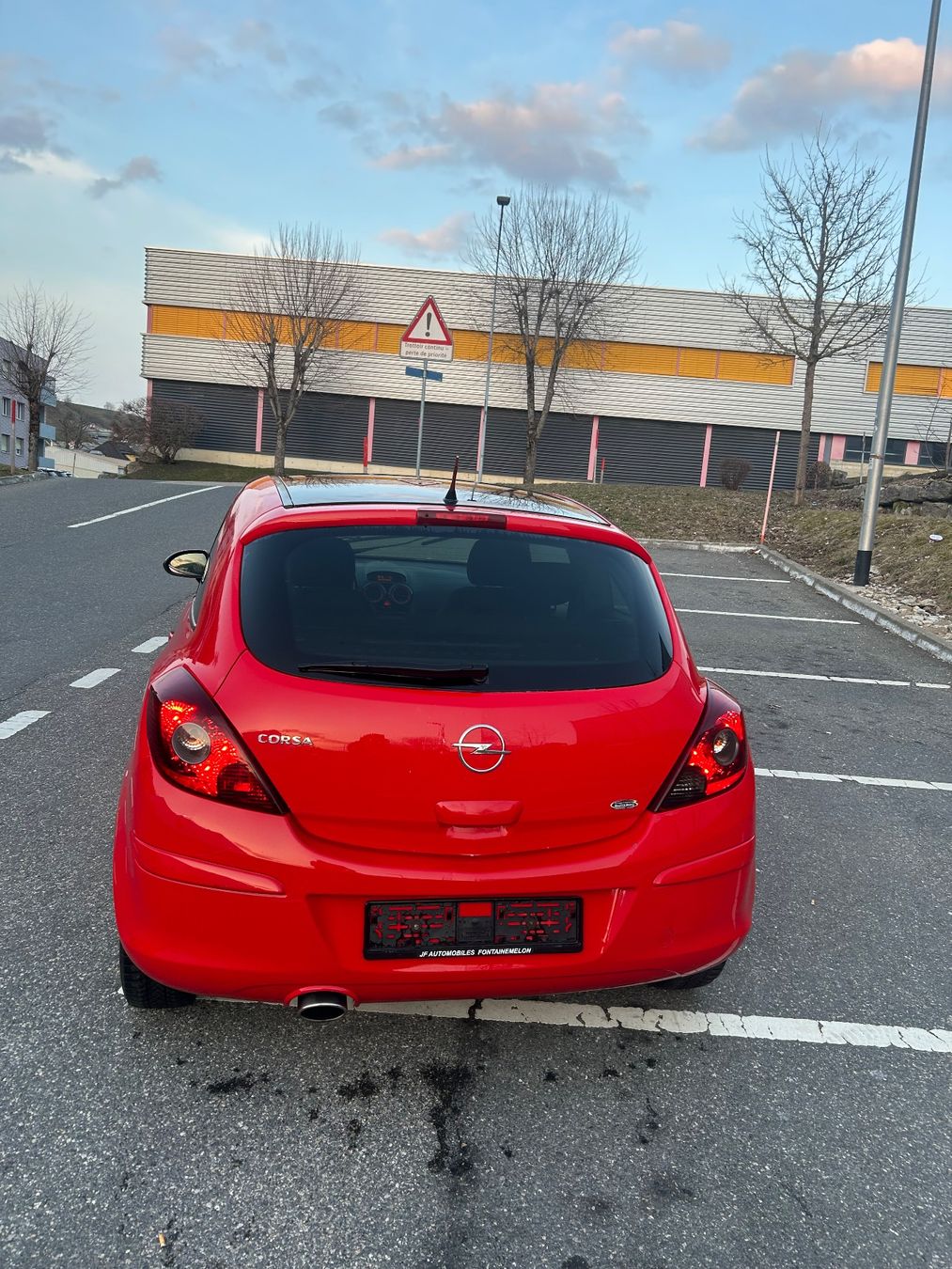 Opel Modellini d'auto: Opel corsa D 14 – Usato da Le Locle venduto da zuh_g9g2 1