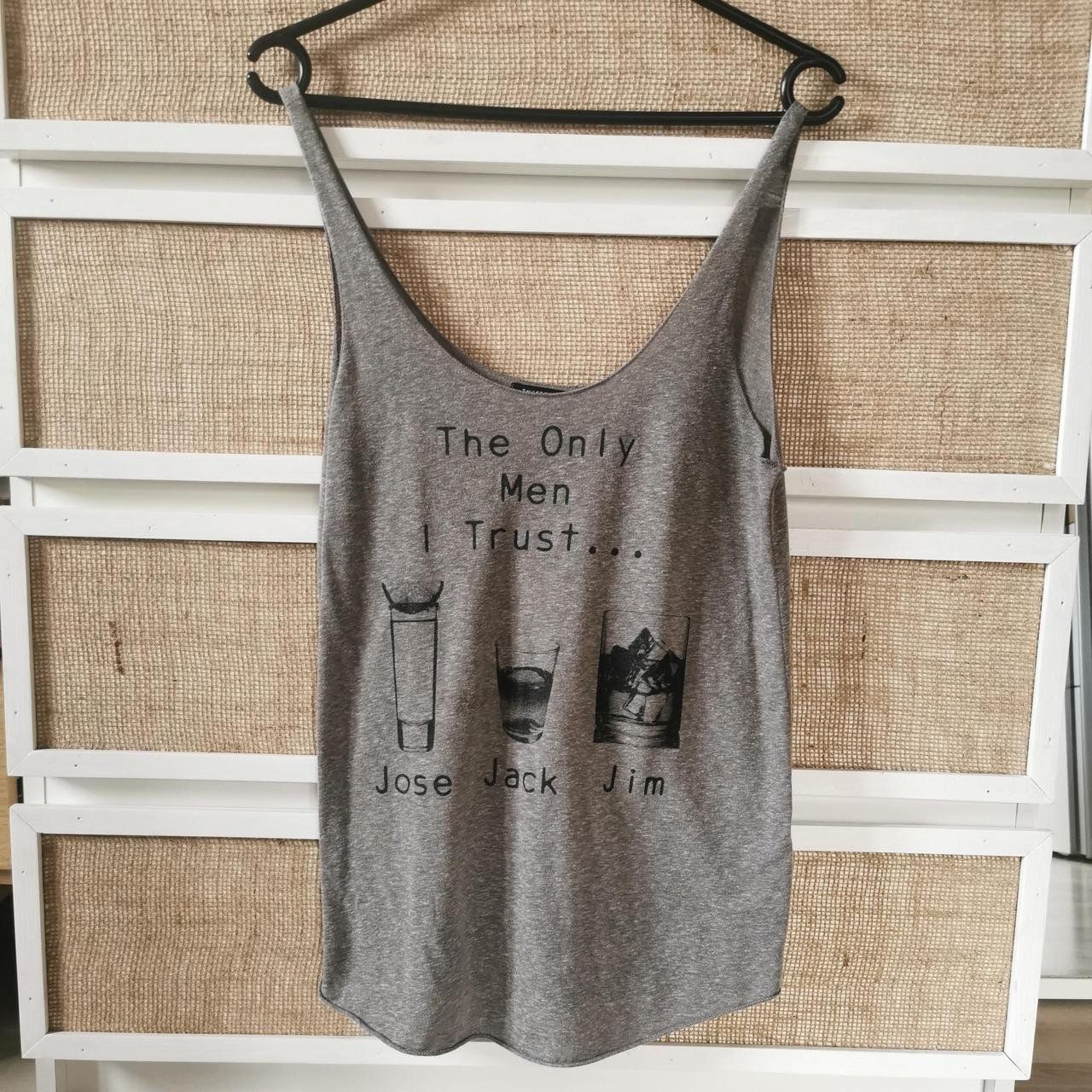 Top: Whiskey Statement Tank Top Grau – Nuovo (secondo la descrizione) da Ringgenberg BE venduto da Vinyl.Love 2
