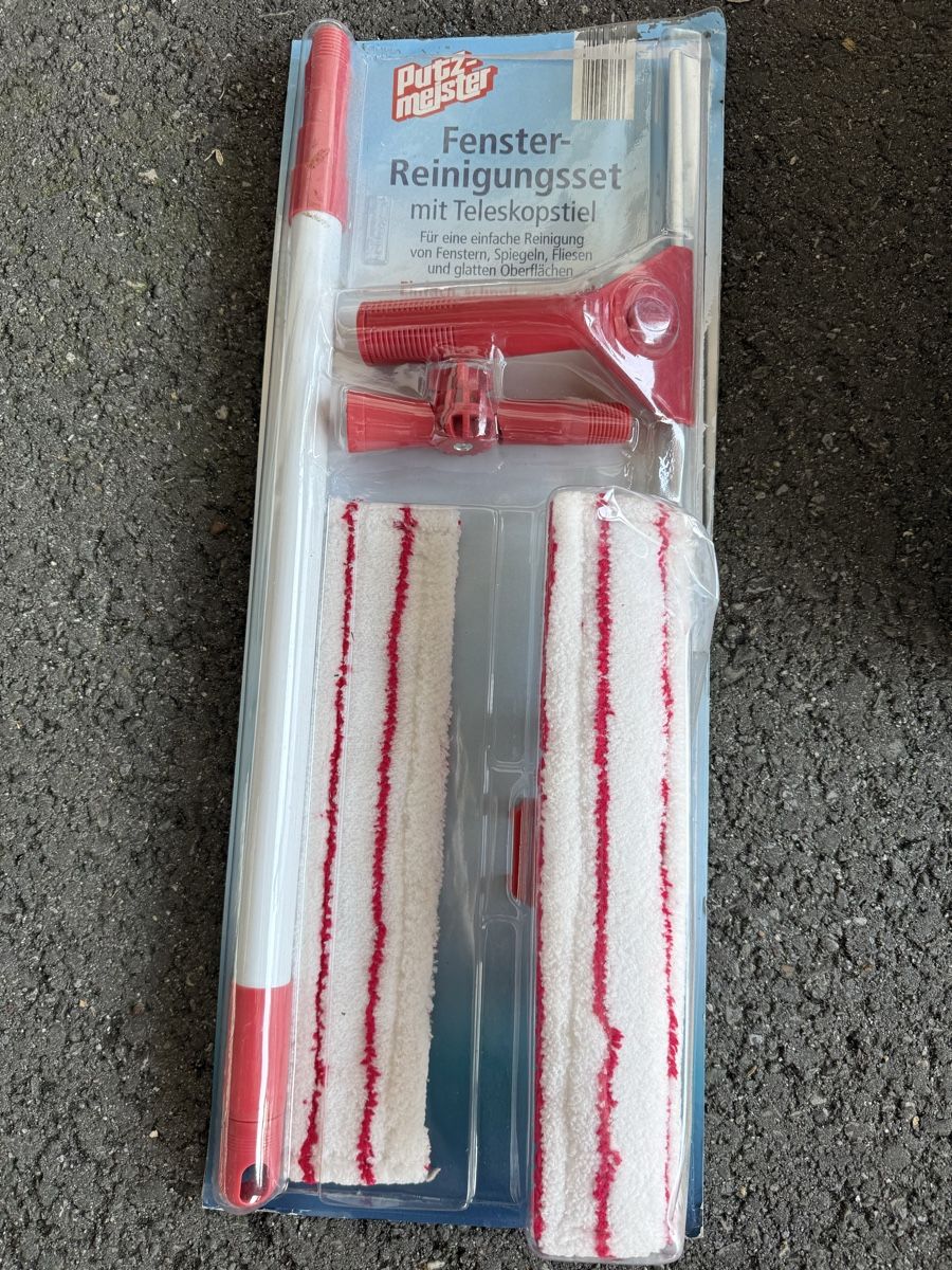 Autres articles pour la maison: Fensterreinigungs Set – Neuf avec emballage d'origine à Luzern par CocoLoco82