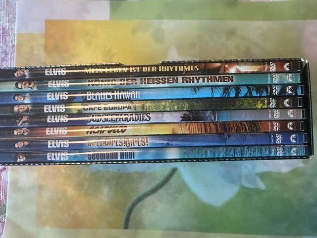Tutti i DVDs: Elvis Presley Collection 8 DVD's – Usato da Kehrsatz venduto da cashswiss2 3