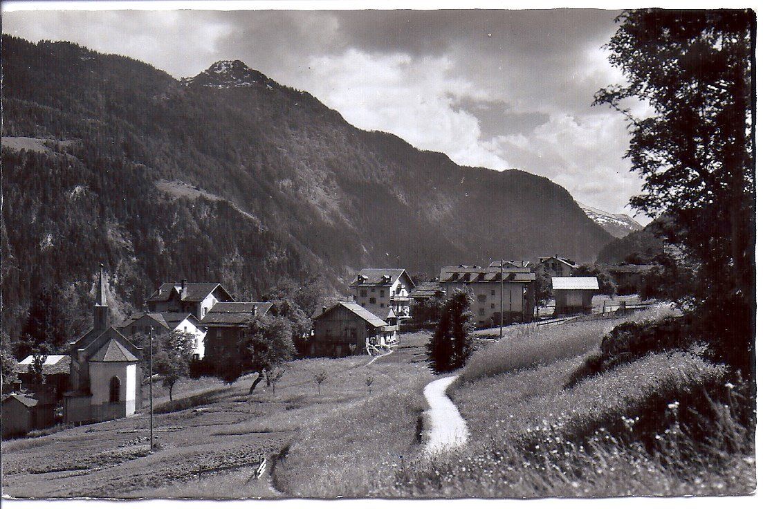 Ansichtskarten: LES MARECOTTES, le village – Gebraucht aus Les Verrières von Scampi0