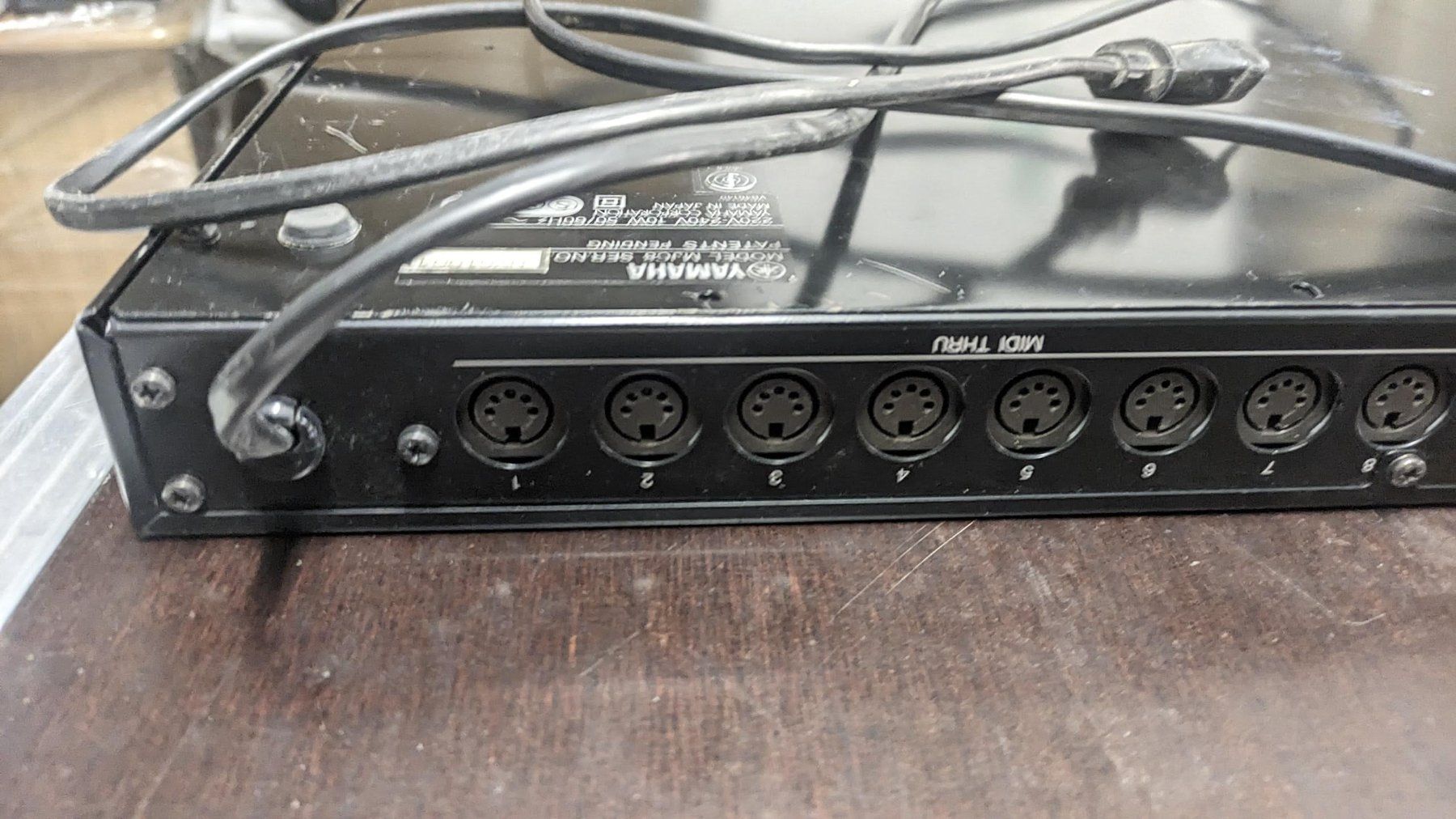 Yamaha MJC8 MIDI Junction Controller (Gebraucht) in Geneve für CHF 105 ...