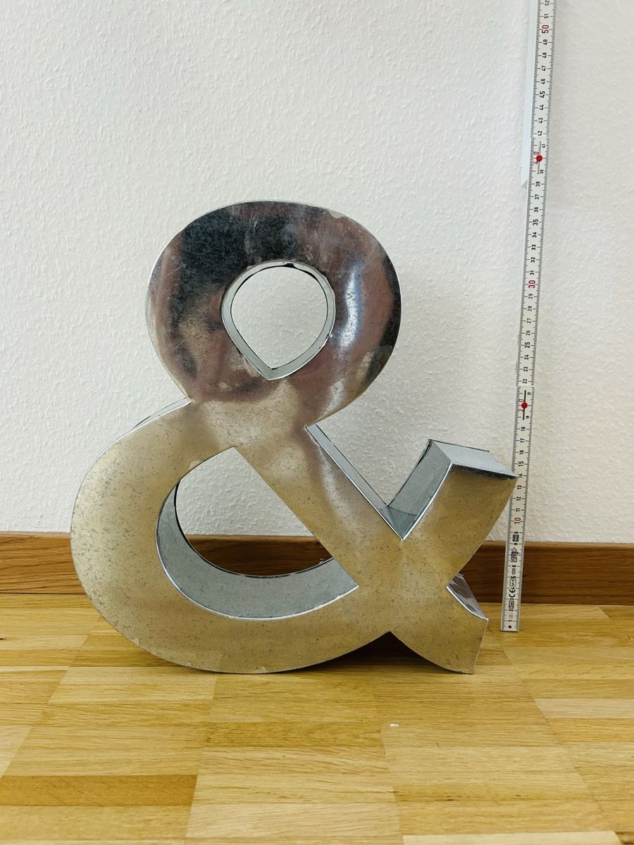 Seletti Tutte le decorazioni: SELETTI Metalvetica & – Usato da Zürich venduto da _Josh_ 2
