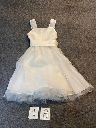 Robe princesse Dejean neuve pour petite fille