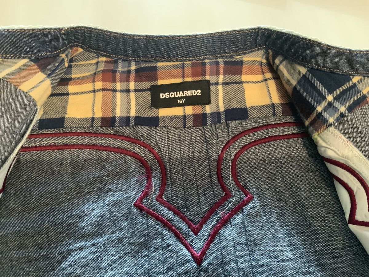 Dsquared2 Camicette, T-shirt & Top: Bluse, DSQUARED2, 16Y, wunderschöne Designe-Bluse, wie NEU! – Nuovo (secondo la descrizione) da Stäfa venduto da sylla73 3