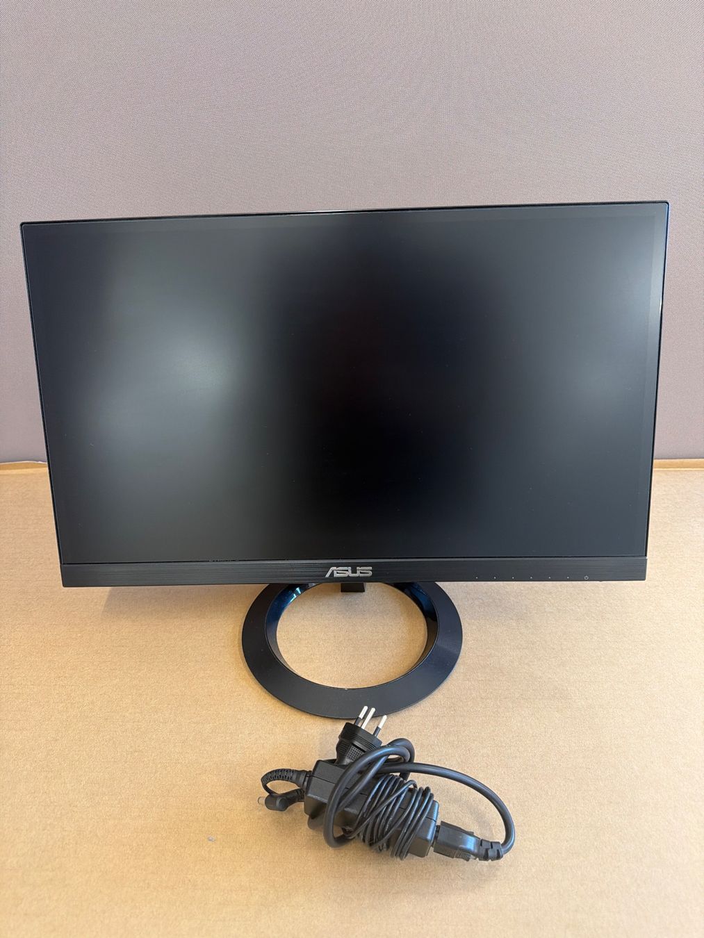 Asus Monitor: ASUS VZ229HE 21.5" Monitor – Usato da Dietlikon venduto da ComdatAG