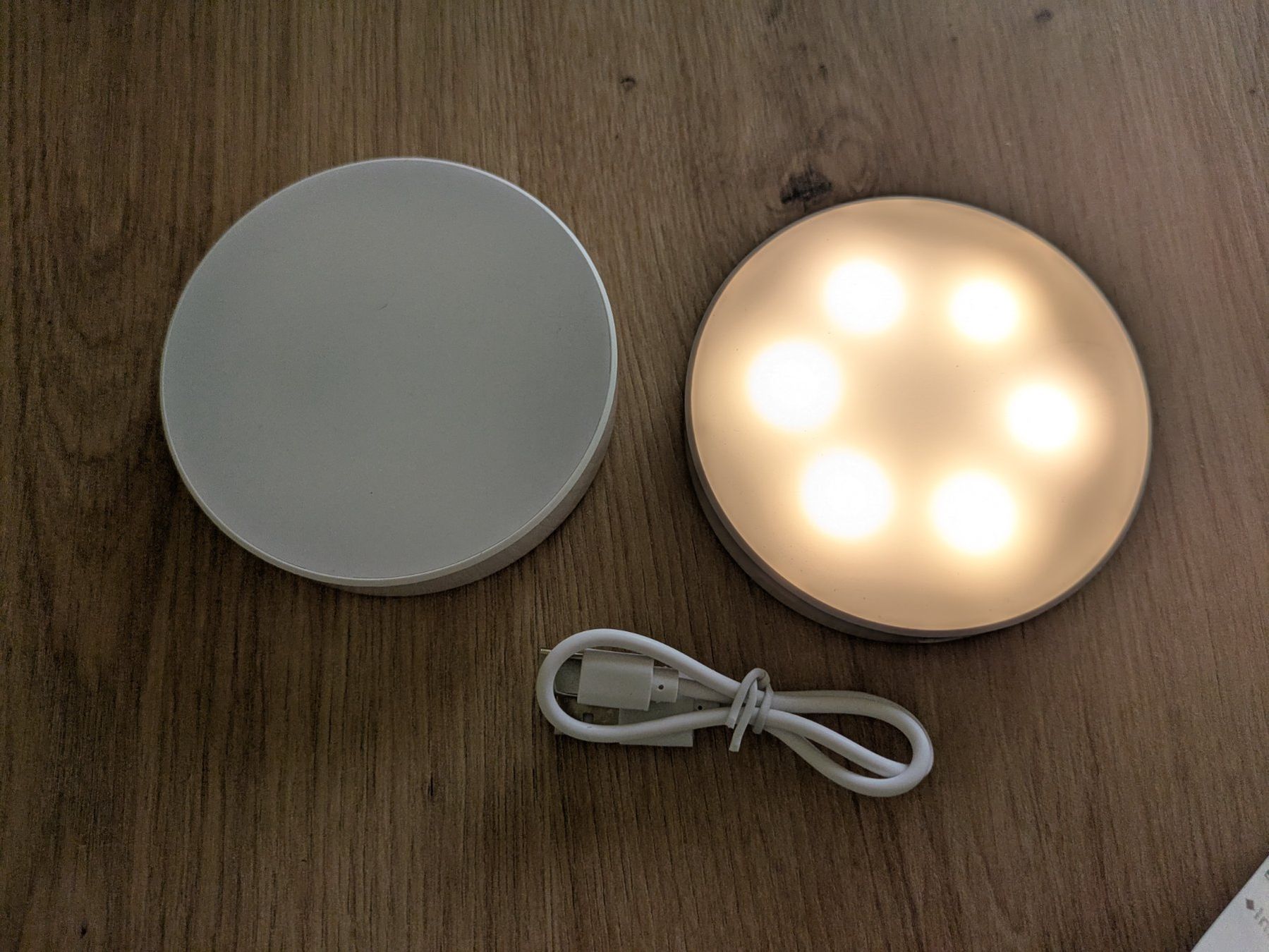 Lampade: 2 dimmbare Lampen LED – Nuovo (secondo la descrizione) da Wangen an der Aare venduto da eggerclaudia 3