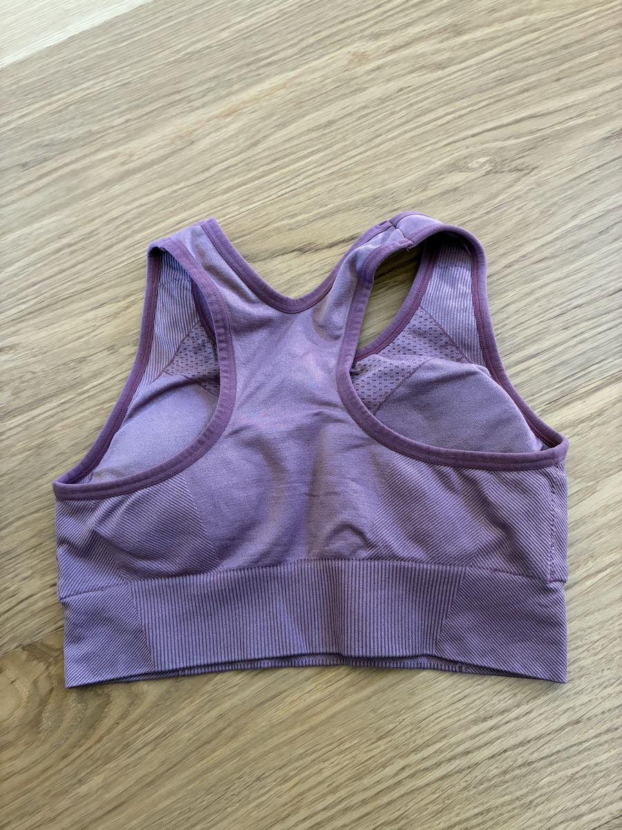Top: SportBH – Usato da Bassersdorf venduto da secondhand_clothing 1