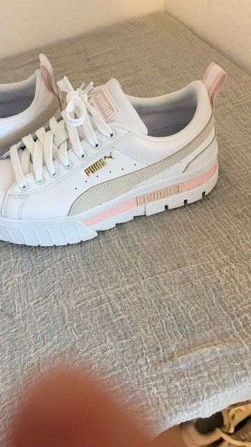 Puma Chaussures femmes: Puma Sneaker – D'occasion à Rickenbach Sulz par sonerela