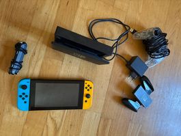 Nintendo Switch Konsole mit Zubehör guter Zustand