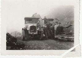 Foto: Berna LKW auf einer Schotterstrasse