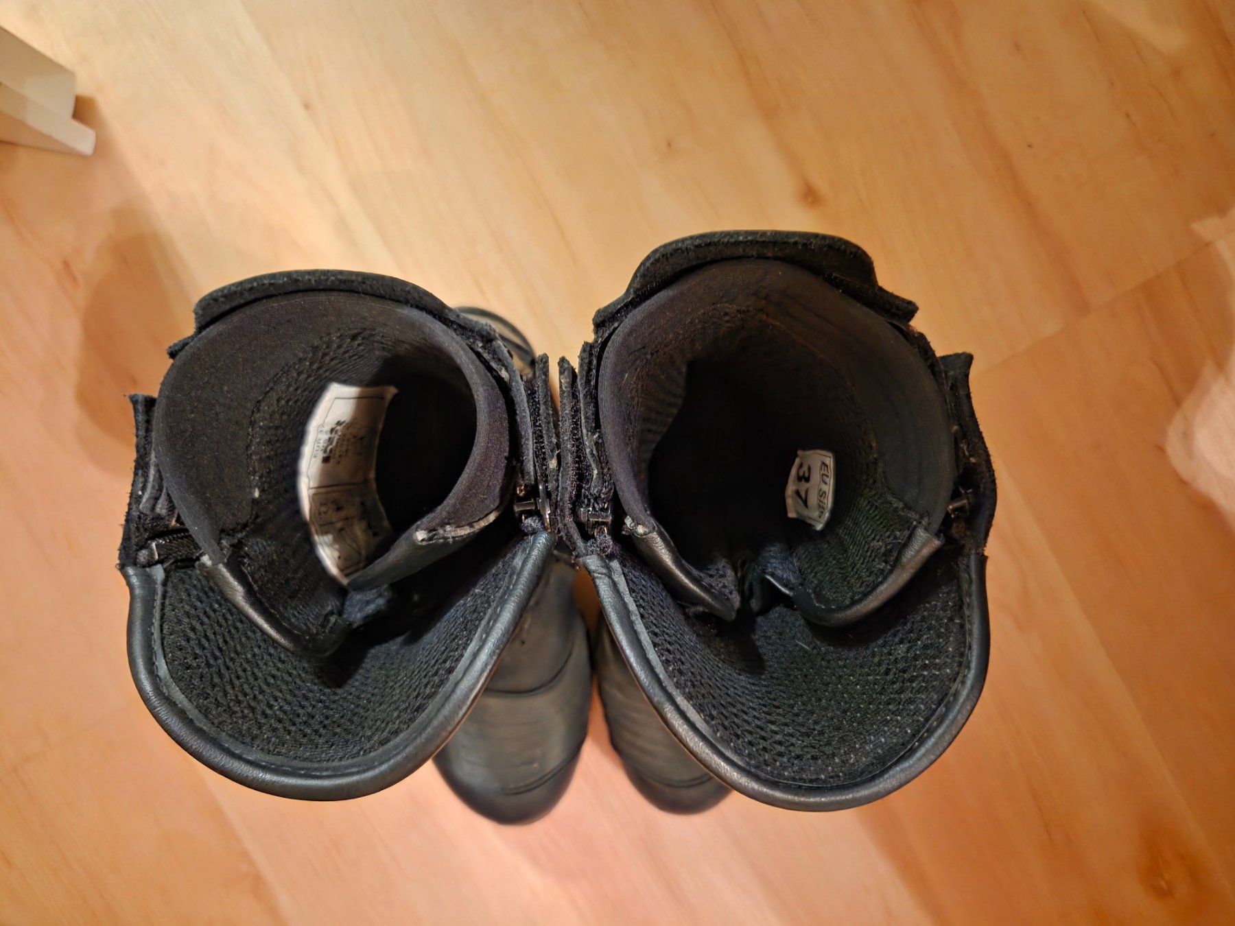 Damenschuhe: Motorradstiefel Gr. 37 – Gebraucht aus Wiesendangen von Dowo1 2