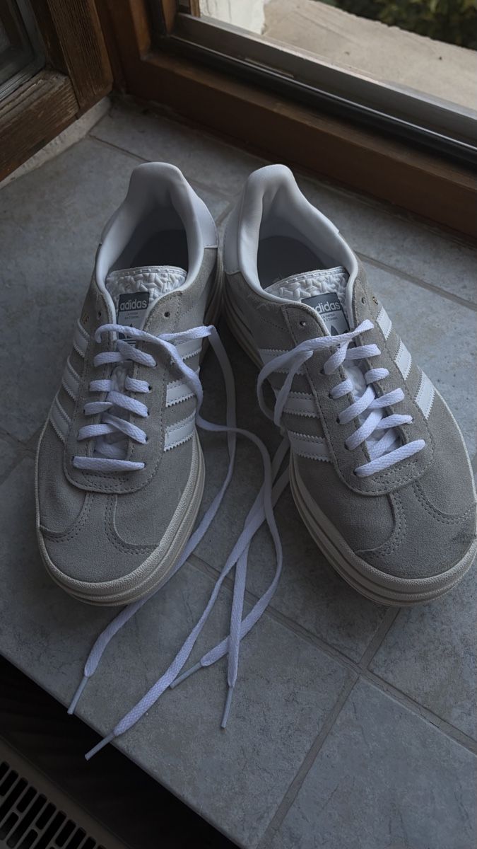 Herrenschuhe: Adidas Sneaker – Gebraucht aus Pratteln von plk_px2d