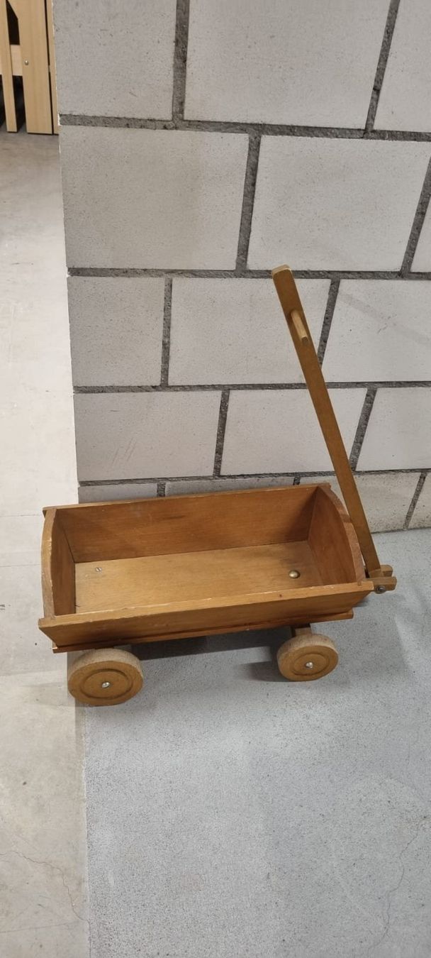 Carrelli di trasporto: Leiterwagen Holzwagen - Chariot à main – Usato da Spiegel b. Bern venduto da Gudi8