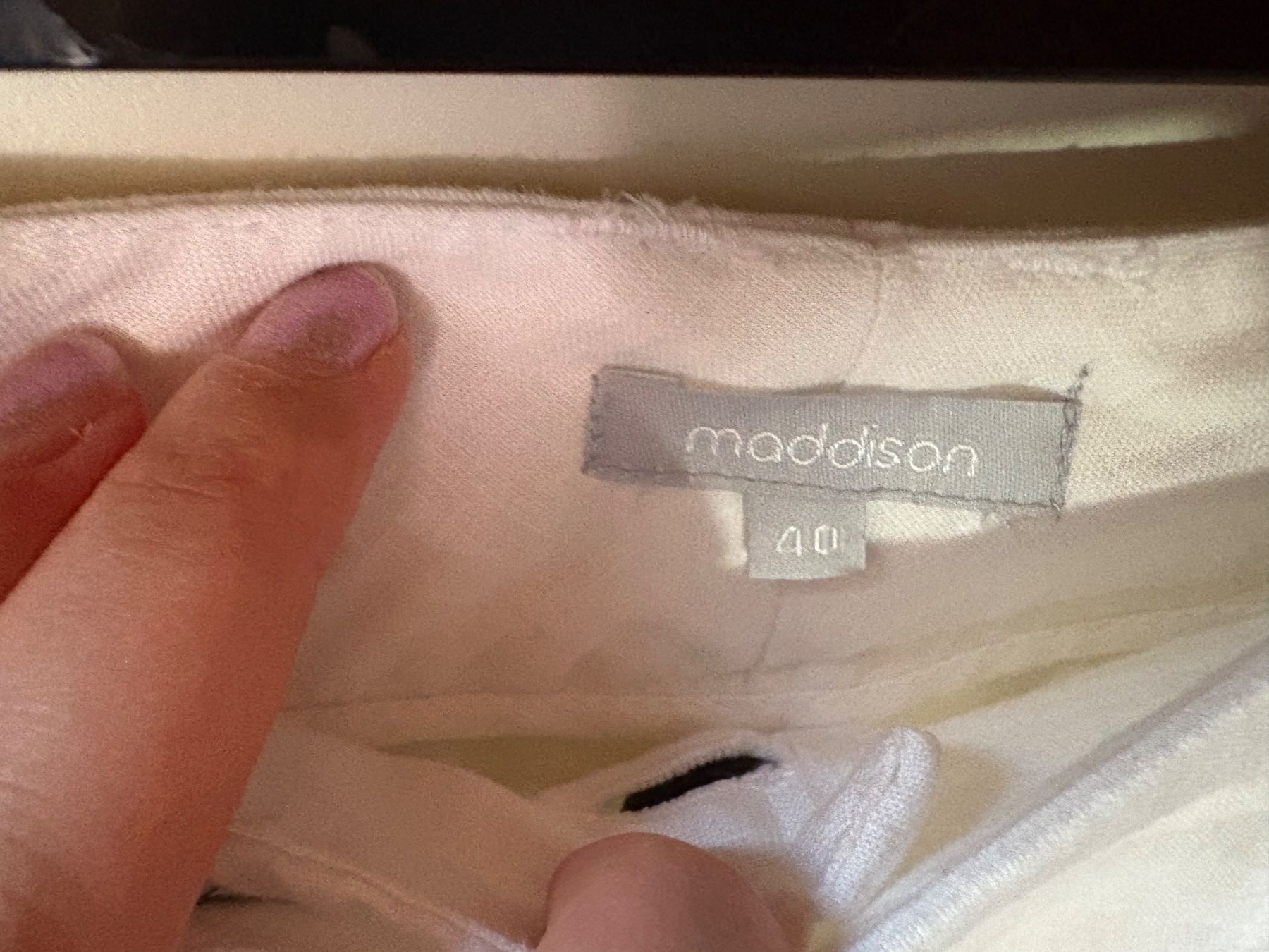 Pantaloni: Linen Pants size 40 – Usato da Muzzano venduto da Sidney_3 2