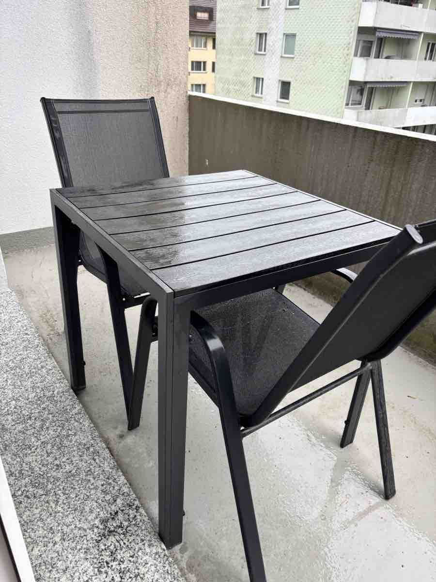 Set di tavolo e panche: Balkontisch Set Metall schwarz – Usato da Eschlikon TG venduto da sonydream79 1