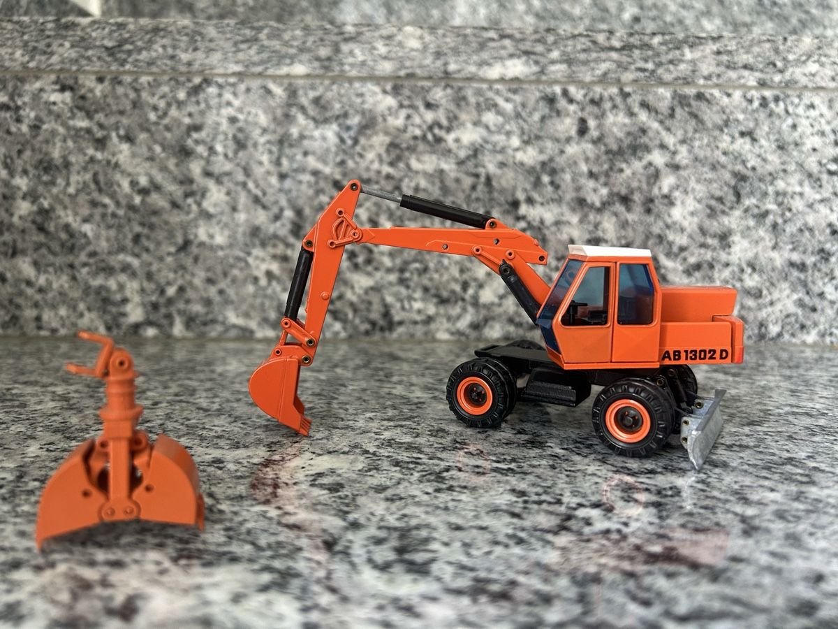 Kits de montage: Atlas AB1302 D, 1:50 – D'occasion à Horw par Tigercat635