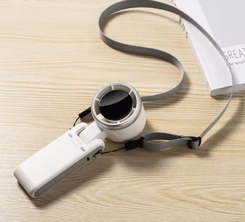 Ventilatori: Tragbarer Mini Ventilator mit Zubehör – Nuovo e nell'imballaggio originale da Grosshöchstetten venduto da asi_qp5q 1