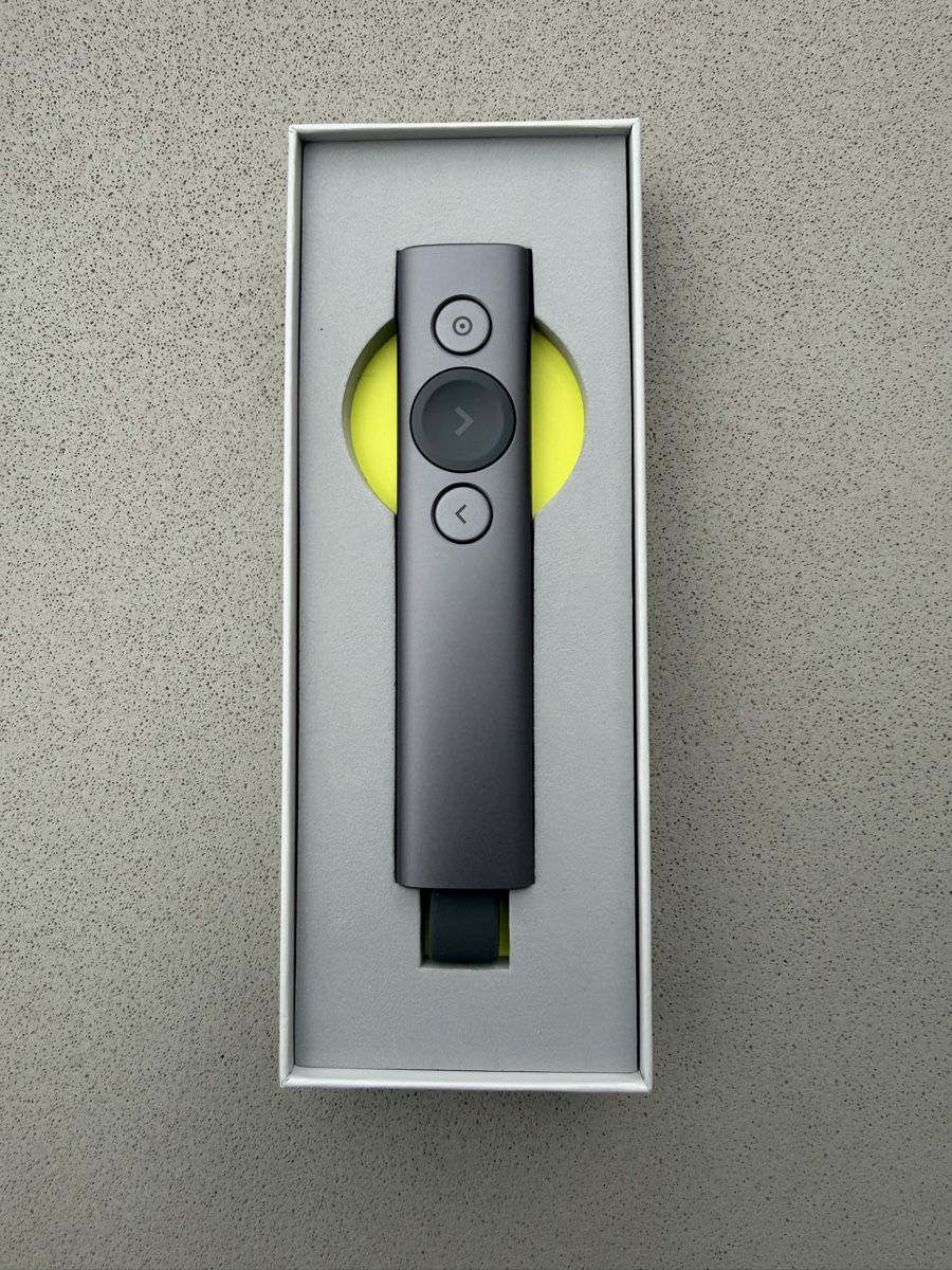 Logitech Fernbedienungen: Logitech Spotlight Presentation Remote Neu+OVP – Neu und originalverpackt aus Wolfhausen von HelloSun03 1