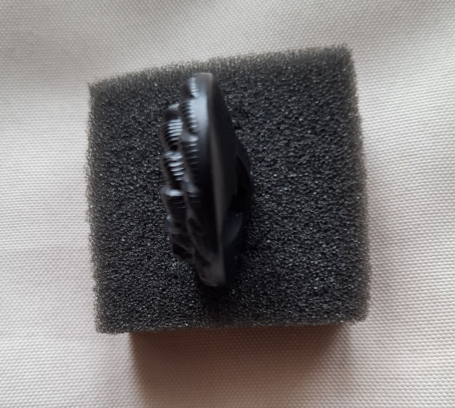 Bottoni: Schwarzer Zierknopf, 28 mm. – Usato da Dietikon venduto da Hirschkopf 2