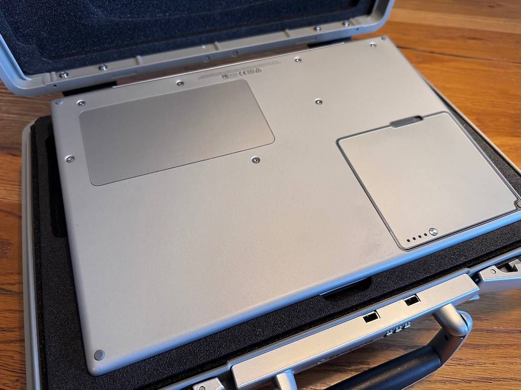 Apple Notebook: 007-Set: PowerBook G4 Titanium 1GHz | SSD | Samsonite – Usato da Neuenhof venduto da m3nin0 3