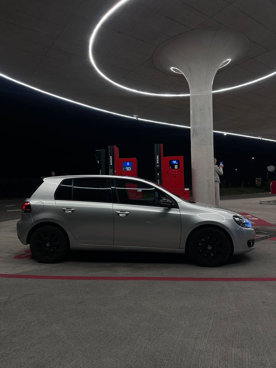 VW Automobili: VW Golf 6 Silver 1K – Usato da MUHEN venduto da ezrush_flips 4