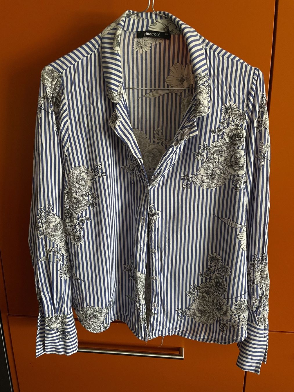 Camicette: Shirt – Nuovo (secondo la descrizione) da St-Gingolph venduto da Ynatka